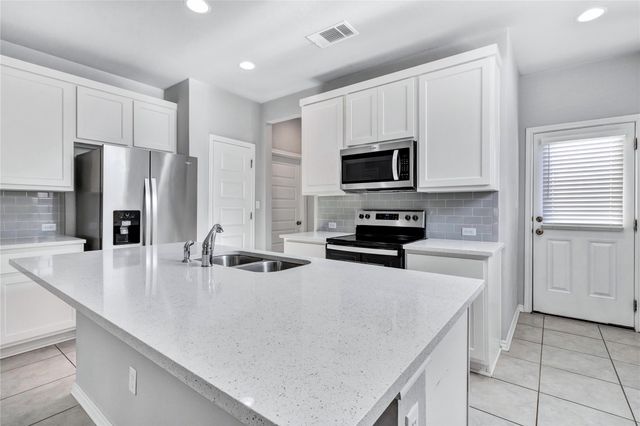 216 Syrah CT, Leander, TX 78641