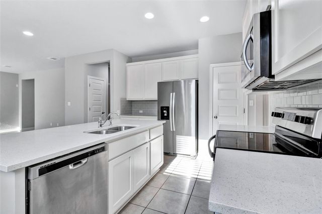 216 Syrah CT, Leander, TX 78641