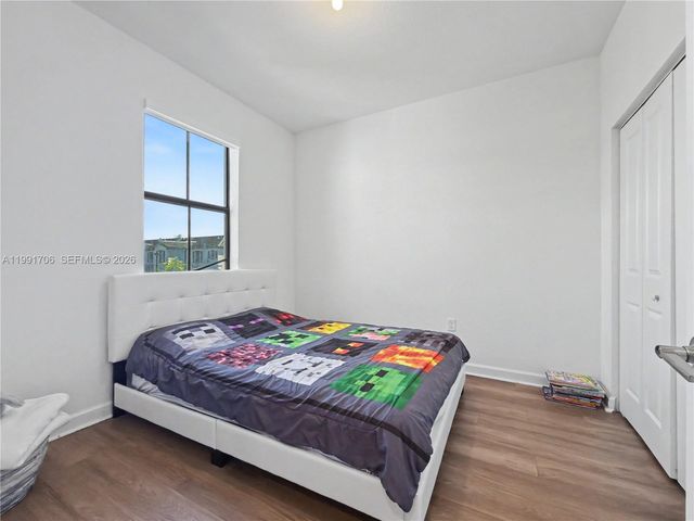 14800 SW 183rd Ter, Miami, FL 33187