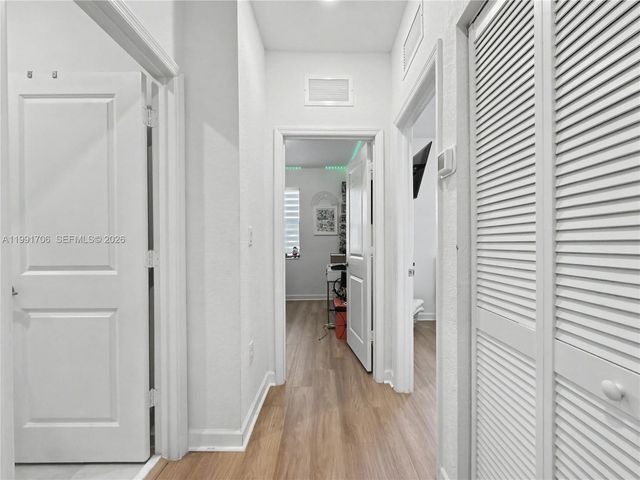 14800 SW 183rd Ter, Miami, FL 33187