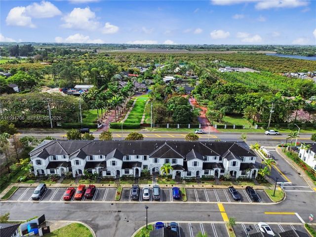 14800 SW 183rd Ter, Miami, FL 33187