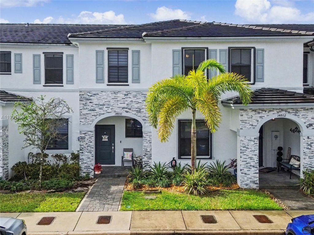 14800 SW 183rd Ter, Miami, FL 33187