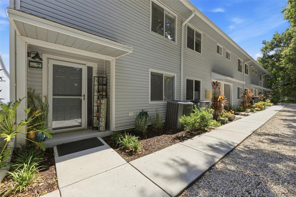 500 NEW YORK AVENUE 7, Dunedin, FL 34698