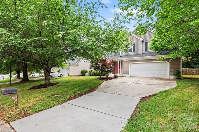8910 Castlebay Drive, Charlotte, NC 28277