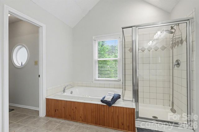 8910 Castlebay Drive, Charlotte, NC 28277