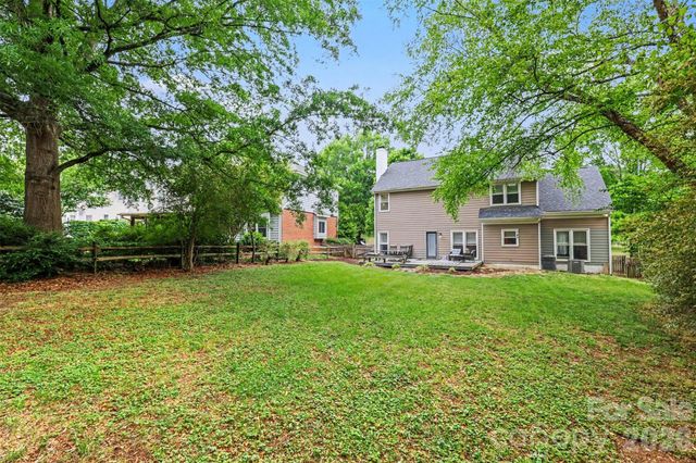 8910 Castlebay Drive, Charlotte, NC 28277