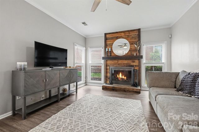 8910 Castlebay Drive, Charlotte, NC 28277