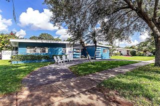 17860 NE 9th Pl, North Miami Beach, FL 33162