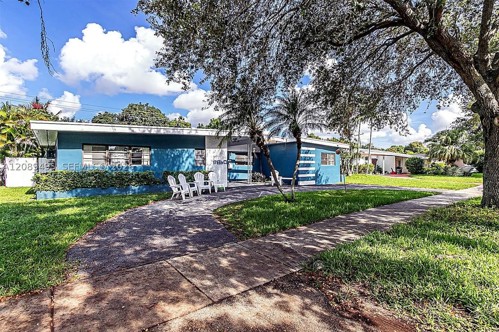 17860 NE 9th Pl, North Miami Beach, FL 33162