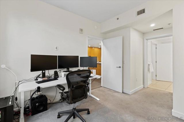 1441 9th Ave 402, San Diego, CA 92101