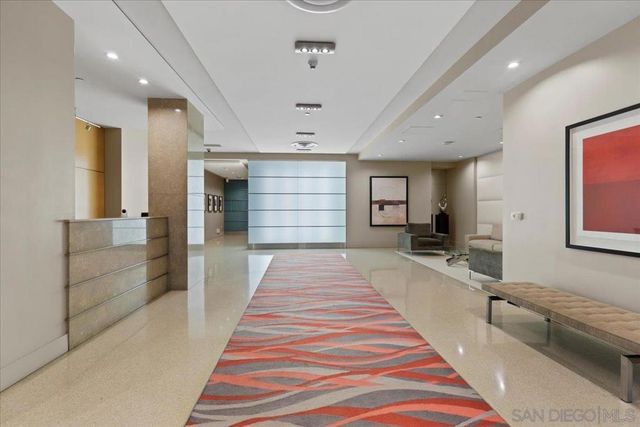 1441 9th Ave 402, San Diego, CA 92101