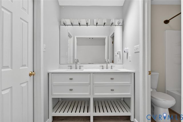 1519 Wilson Wood Rd, Midlothian, VA 23114