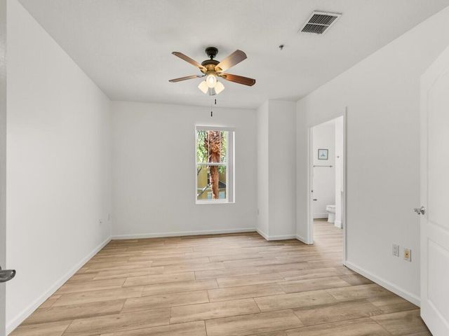 5020 Fairways Circle 202, Vero Beach, FL 32967