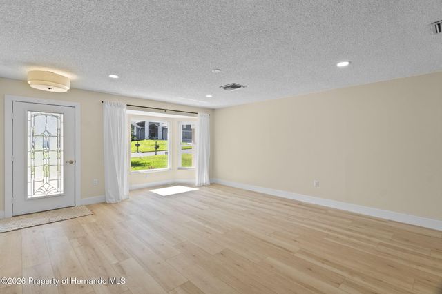 8143 Laurel Green Drive, Spring Hill, FL 34606