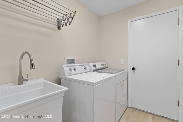 8143 Laurel Green Drive, Spring Hill, FL 34606