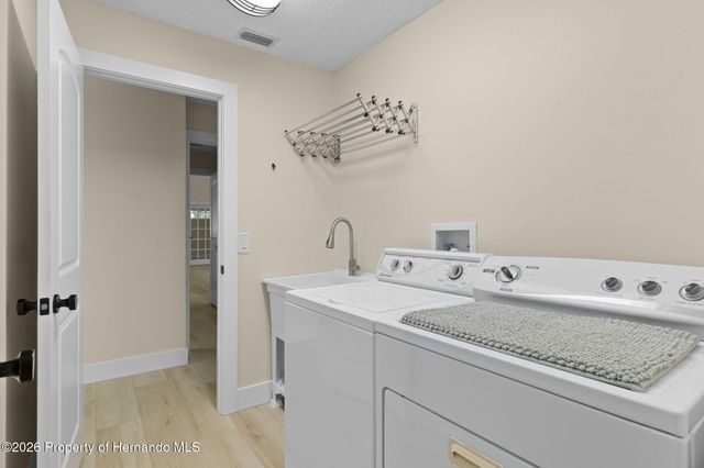 8143 Laurel Green Drive, Spring Hill, FL 34606