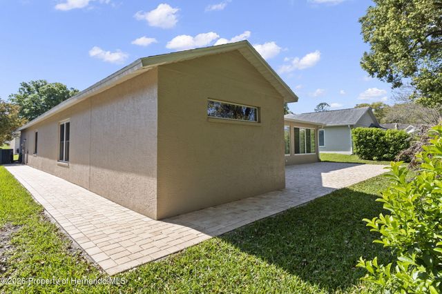 8143 Laurel Green Drive, Spring Hill, FL 34606