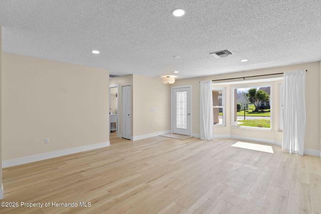 8143 Laurel Green Drive, Spring Hill, FL 34606