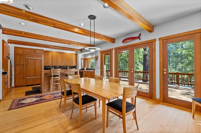 22715 Hells Hollow Rd, Groveland, CA 95321