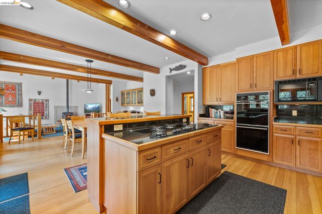 22715 Hells Hollow Rd, Groveland, CA 95321