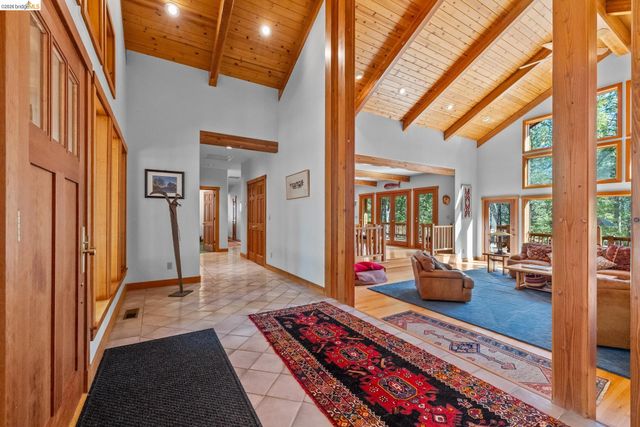 22715 Hells Hollow Rd, Groveland, CA 95321