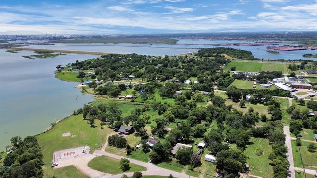 315 Oakland Street, Baytown, TX 77520