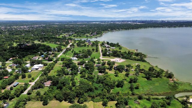 315 Oakland Street, Baytown, TX 77520