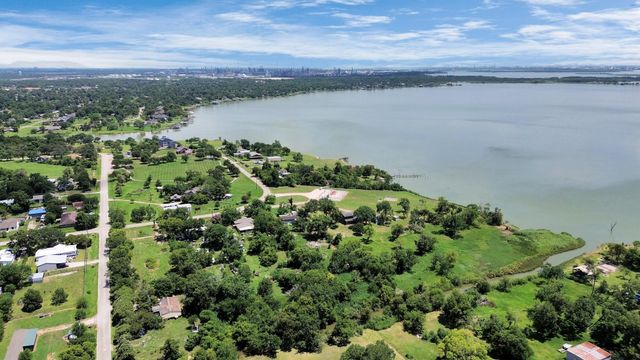 315 Oakland Street, Baytown, TX 77520