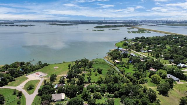 315 Oakland Street, Baytown, TX 77520