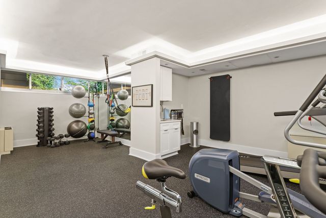 1555 N Dearborn Parkway 17C, Chicago, IL 60610