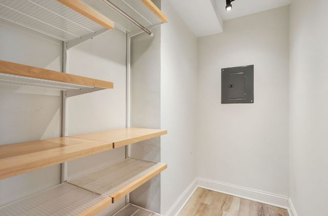 1555 N Dearborn Parkway 17C, Chicago, IL 60610