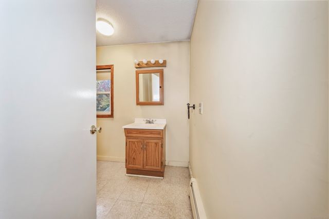 81 Capitol Avenue, Waterbury, CT 06705