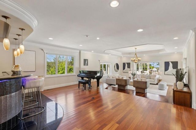 14000 Pike Road, Saratoga, CA 95070