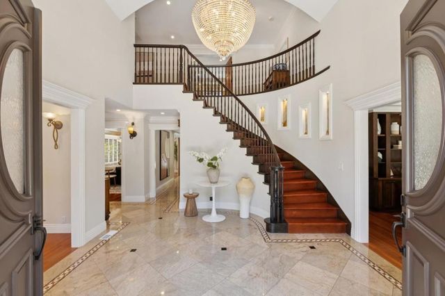 14000 Pike Road, Saratoga, CA 95070