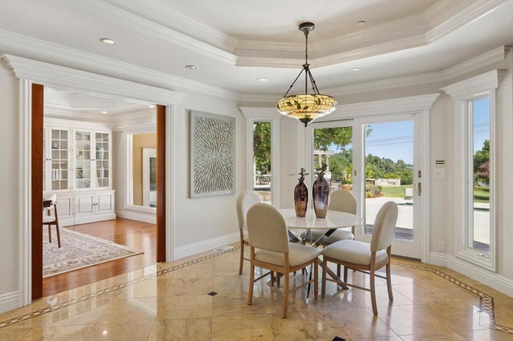 Image 13 of property listing at 14000 Pike Road, Saratoga, CA 95070