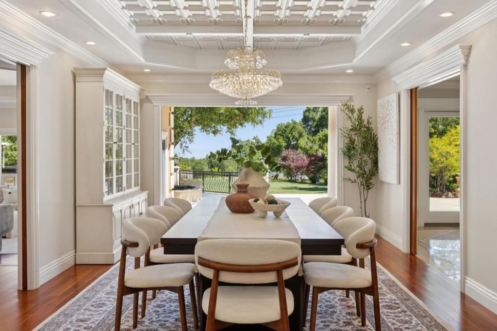 Image 14 of property listing at 14000 Pike Road, Saratoga, CA 95070