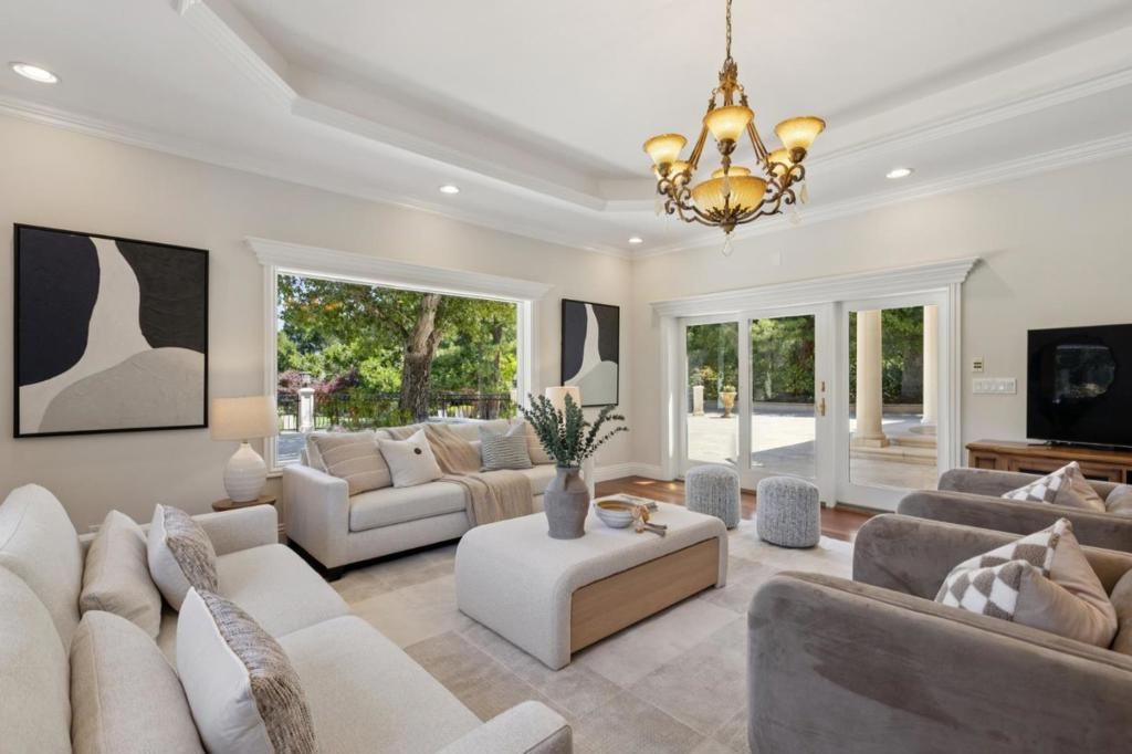 Image 18 of property listing at 14000 Pike Road, Saratoga, CA 95070