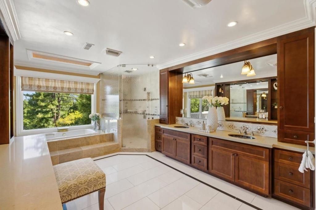 Image 25 of property listing at 14000 Pike Road, Saratoga, CA 95070