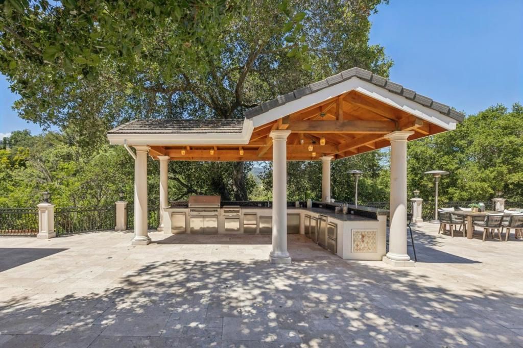 Image 37 of property listing at 14000 Pike Road, Saratoga, CA 95070
