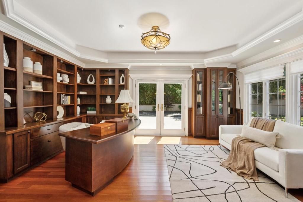Image 8 of property listing at 14000 Pike Road, Saratoga, CA 95070