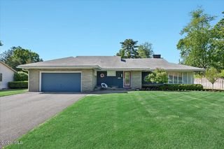 75 Fort Amherst Road, Glens Falls, NY 12801