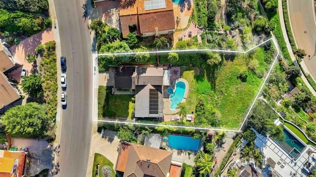 2518 Unicornio Street, Carlsbad, CA 92009