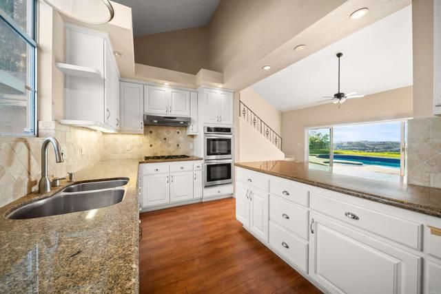 2518 Unicornio Street, Carlsbad, CA 92009