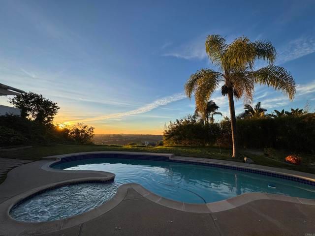 2518 Unicornio Street, Carlsbad, CA 92009