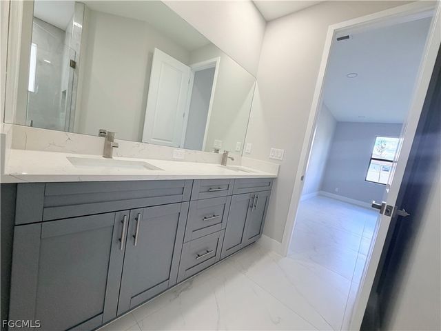 703 NW 1st TER, Cape Coral, FL 33993