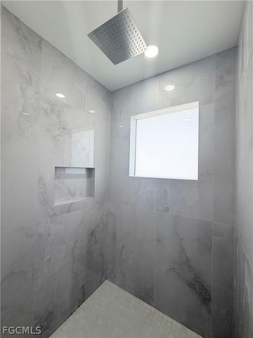 703 NW 1st TER, Cape Coral, FL 33993