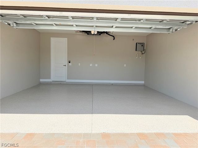 703 NW 1st TER, Cape Coral, FL 33993