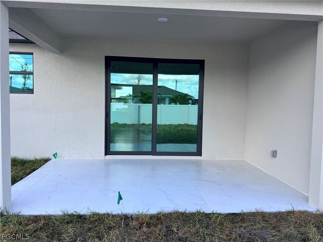 703 NW 1st TER, Cape Coral, FL 33993