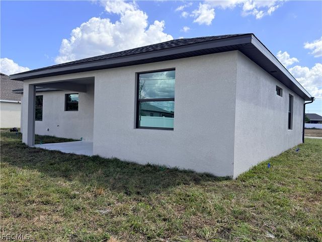 703 NW 1st TER, Cape Coral, FL 33993