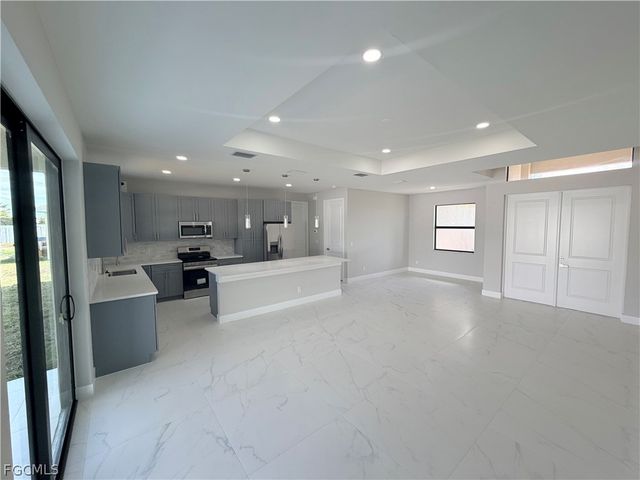 703 NW 1st TER, Cape Coral, FL 33993